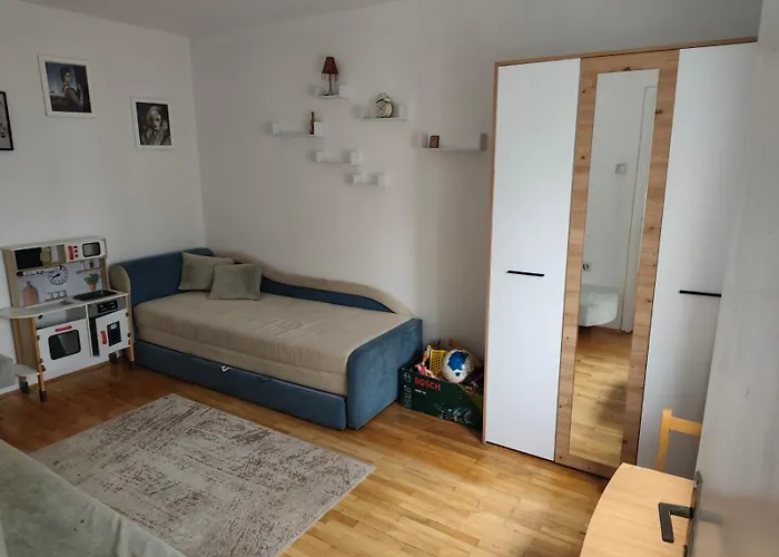 Planinska Kuca Vladanka - Planina - Banjska Strana - Preko Puta Staze 別荘 *